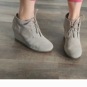 Toms Women's Wedge Boots - Light Gray